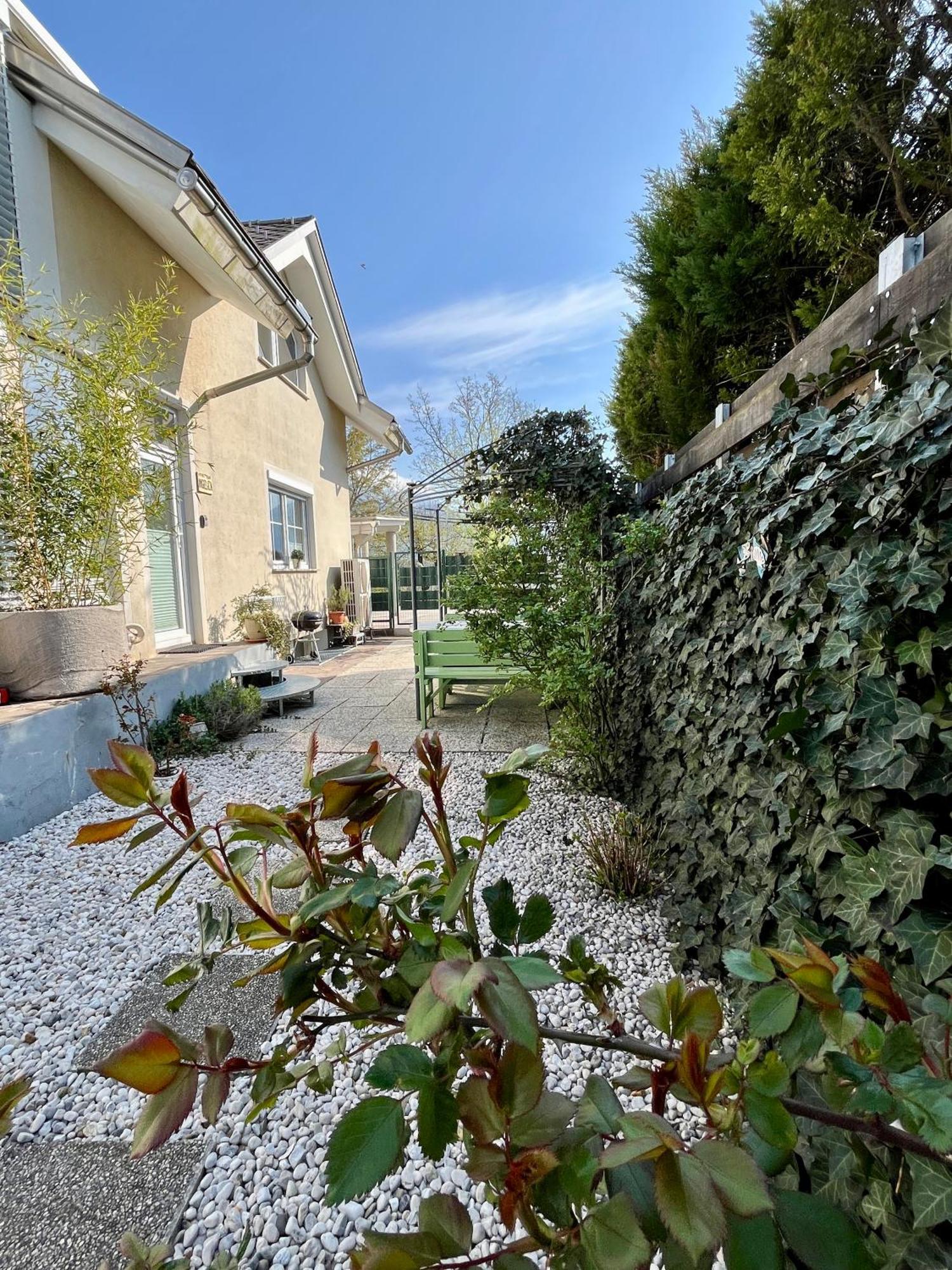 Garden Paradise Bled Apartments - Garden, Pond And Castle View Rom bilde